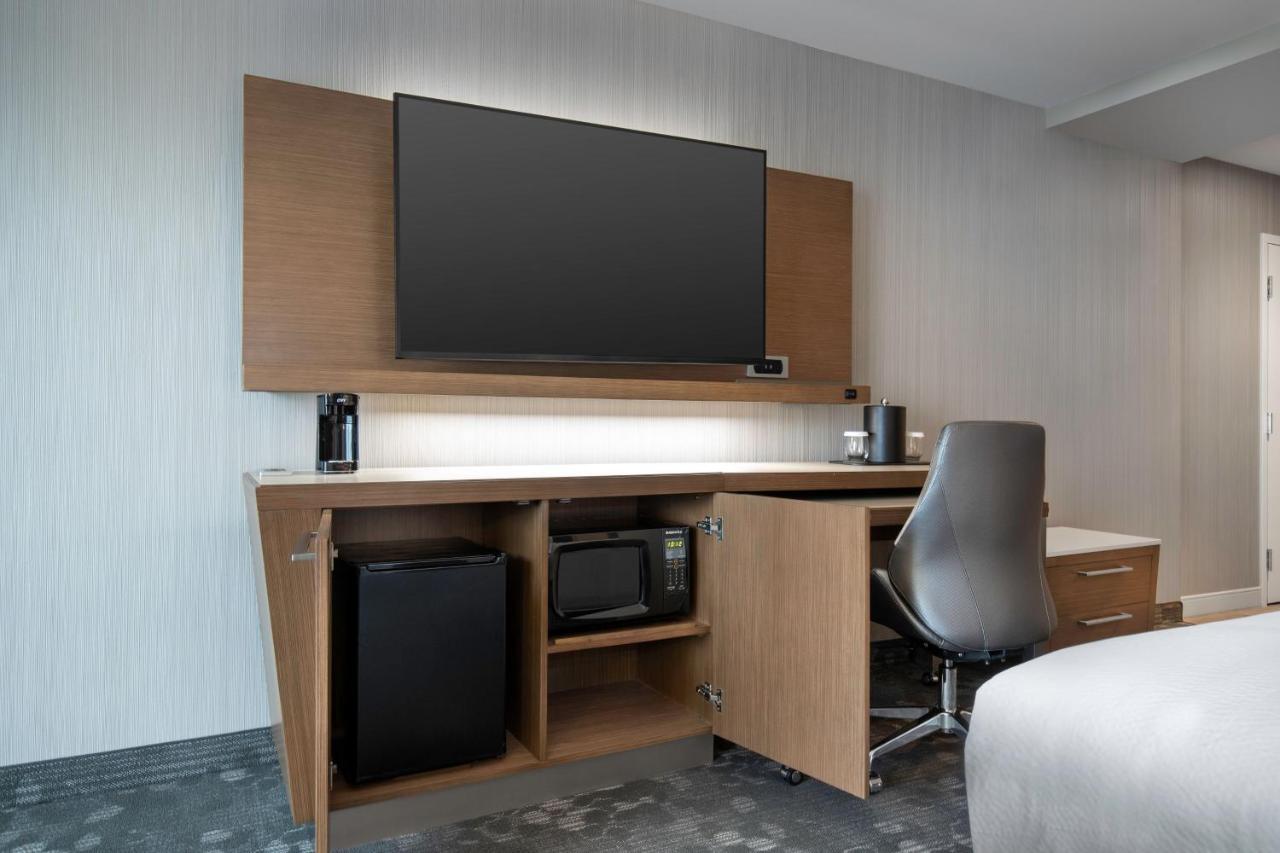 Courtyard By Marriott Nanaimo Hotel Buitenkant foto