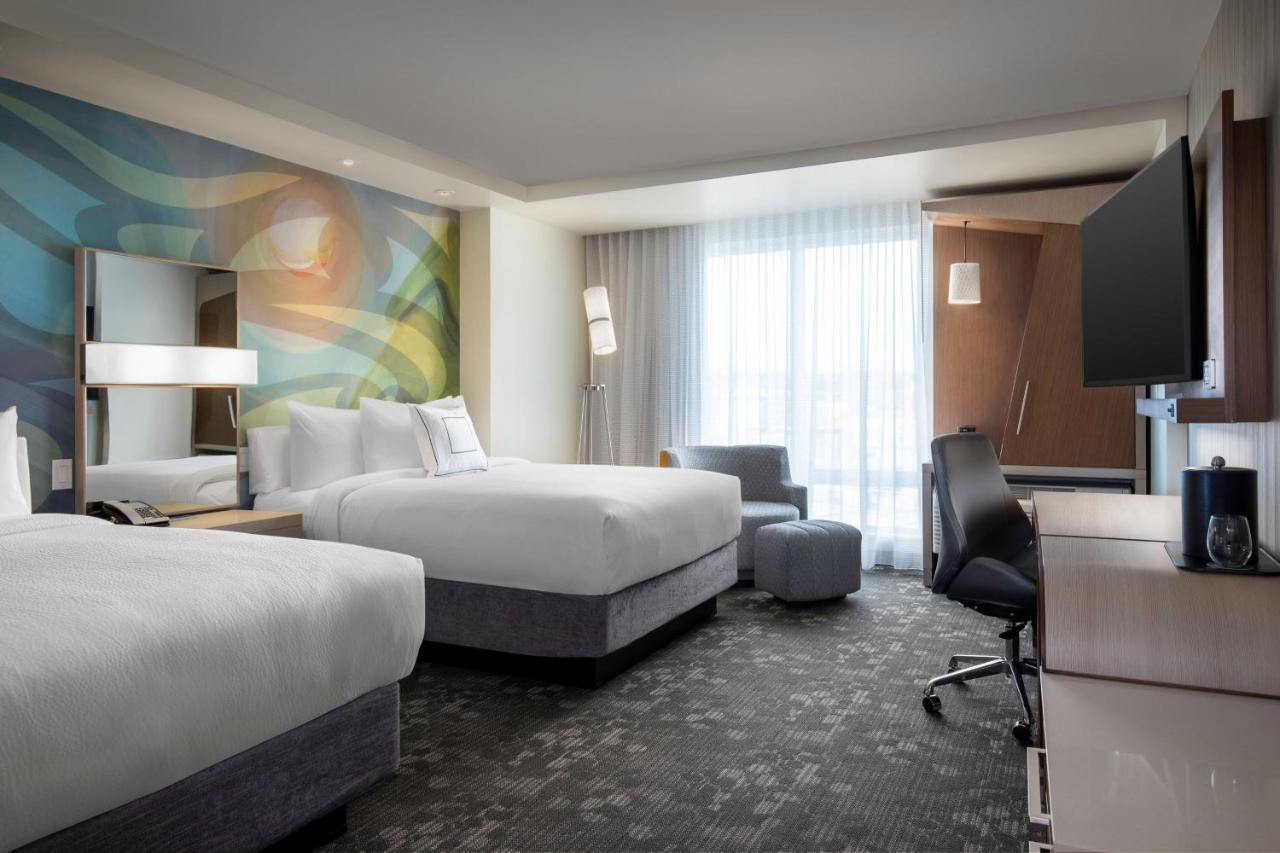 Courtyard By Marriott Nanaimo Hotel Buitenkant foto
