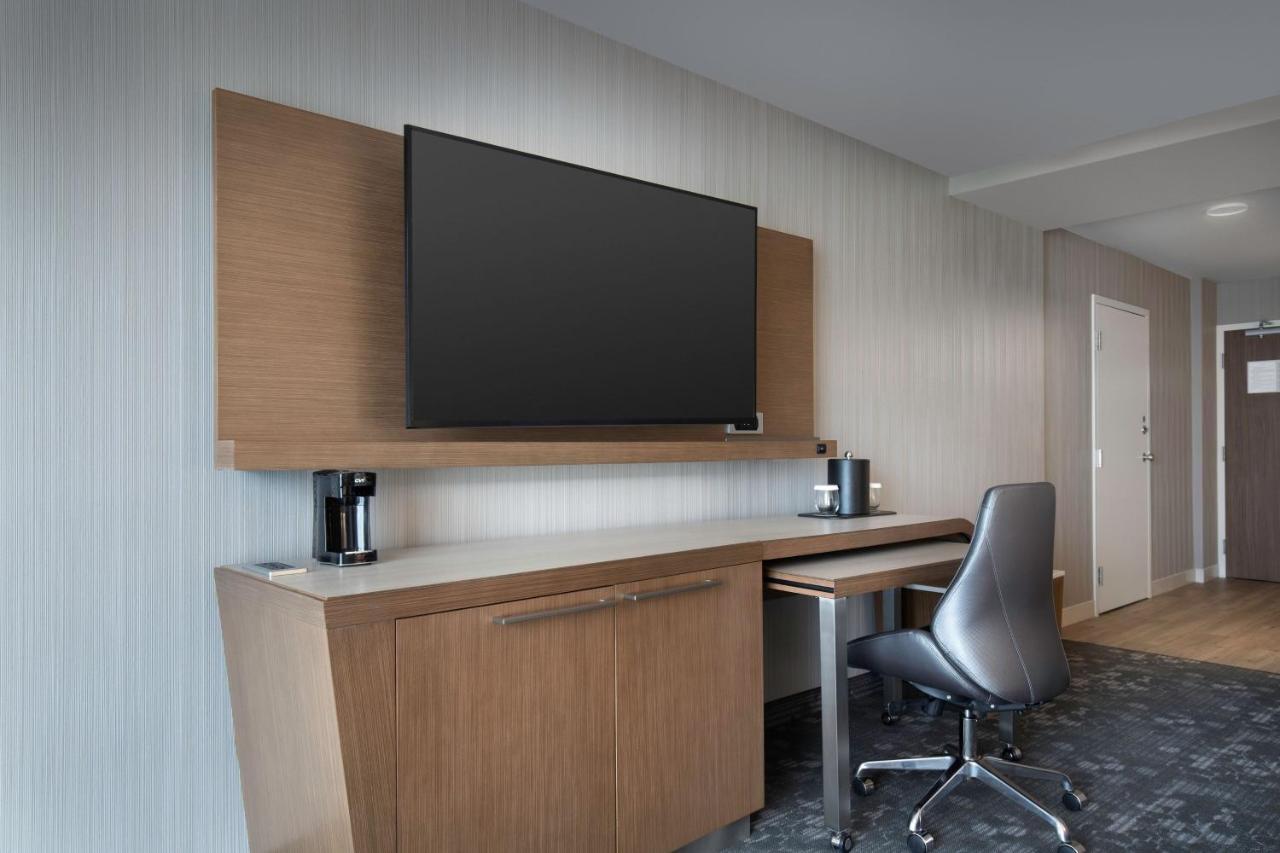 Courtyard By Marriott Nanaimo Hotel Buitenkant foto