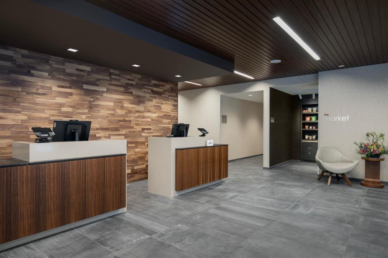 Courtyard By Marriott Nanaimo Hotel Buitenkant foto