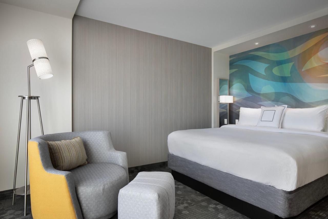 Courtyard By Marriott Nanaimo Hotel Buitenkant foto